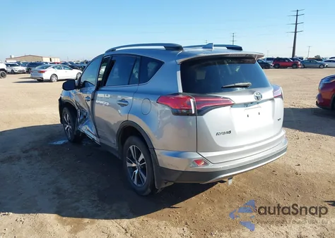 2018 Toyota Rav4 Xle z USA, uszkodzony, nr VIN 2T3WFREV2JW498829